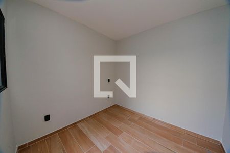 Quarto 2 de apartamento para alugar com 2 quartos, 40m² em Jardim Aricanduva, São Paulo