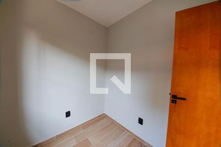 Quarto 1 de apartamento para alugar com 2 quartos, 40m² em Jardim Aricanduva, São Paulo