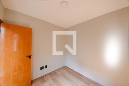 Quarto 2 de apartamento para alugar com 2 quartos, 40m² em Jardim Aricanduva, São Paulo