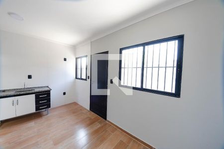 Sala e Cozinha de apartamento para alugar com 1 quarto, 30m² em Jardim Aricanduva, São Paulo