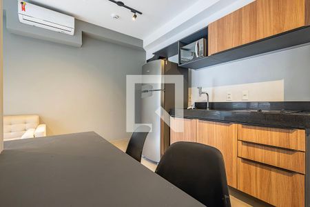 Sala/Cozinha de apartamento para alugar com 2 quartos, 41m² em Pinheiros, São Paulo