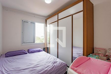 Quarto 1 de apartamento para alugar com 2 quartos, 49m² em Parque Fongaro, São Paulo