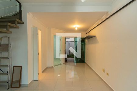 Sala de casa de condomínio para alugar com 2 quartos, 63m² em Jardim Pagliato, Sorocaba