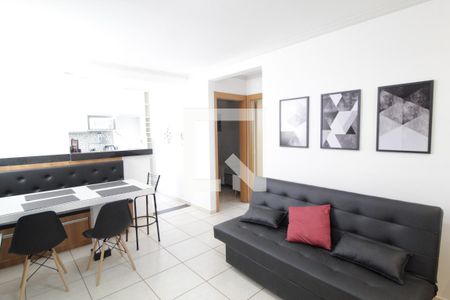 Sala de apartamento para alugar com 2 quartos, 45m² em Aclimação, Uberlândia