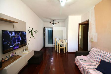 Sala de apartamento à venda com 2 quartos, 75m² em Olaria, Rio de Janeiro