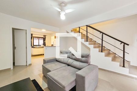 Sala de casa de condomínio para alugar com 2 quartos, 75m² em Balneario Praia do Perequê, Guarujá