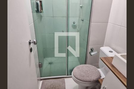 Banheiro de apartamento à venda com 3 quartos, 52m² em Santos Dumont, São Leopoldo