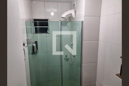 Banheiro de apartamento à venda com 3 quartos, 52m² em Santos Dumont, São Leopoldo