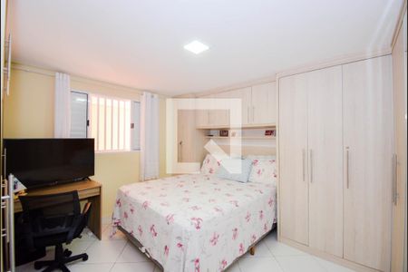 Quarto 2 - Suíte de casa à venda com 2 quartos, 270m² em Jardim Santa Edwirges, Guarulhos