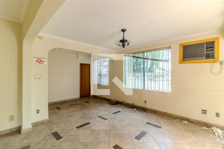 Sala de casa à venda com 5 quartos, 210m² em Higienópolis, São Paulo