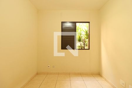 Quarto 1 de apartamento para alugar com 2 quartos, 42m² em Subsetor Leste - 8 (l-8), Ribeirão Preto