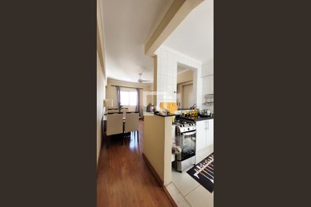 Cozinha de apartamento à venda com 1 quarto, 63m² em Centro, Campinas