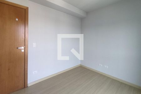 Quarto 2 de apartamento para alugar com 2 quartos, 62m² em Hugo Lange, Curitiba