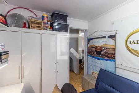 Quarto 1 de apartamento para alugar com 3 quartos, 58m² em Conjunto Residencial José Bonifácio, São Paulo