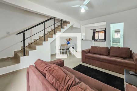 Sala de casa de condomínio para alugar com 2 quartos, 75m² em Balneario Praia do Perequê, Guarujá