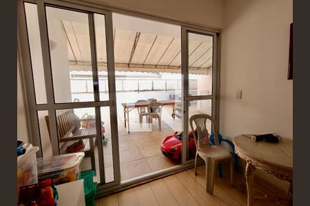 Apartamento para alugar com 144m², 4 quartos e 1 vaga Apartamento para alugar com 144m², 4 quartos e 1 vagaBrinquedoteca