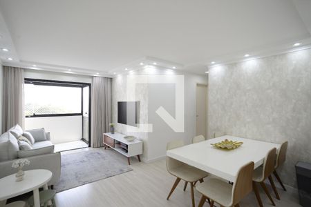 Sala de apartamento à venda com 3 quartos, 75m² em Vila Firmiano Pinto, São Paulo