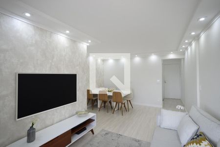 Sala de apartamento à venda com 3 quartos, 75m² em Vila Firmiano Pinto, São Paulo