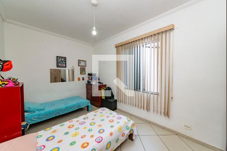 Quarto 2 de casa à venda com 3 quartos, 168m² em Bonfim, Belo Horizonte