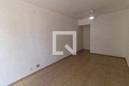 Sala de apartamento para alugar com 2 quartos, 105m² em Santa Rosa, Niterói