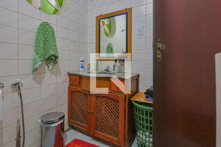 Banheiro de casa à venda com 6 quartos, 300m² em Padre Eustáquio, Belo Horizonte