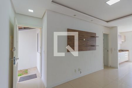 Sala de casa de condomínio à venda com 2 quartos, 52m² em São José, Canoas