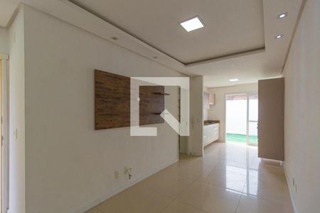 Sala de casa de condomínio à venda com 2 quartos, 52m² em São José, Canoas