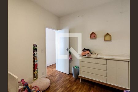 Quarto de apartamento à venda com 3 quartos, 105m² em Santo Antônio, Belo Horizonte