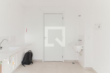 Sala / Cozinha / Lavanderia de apartamento para alugar com 2 quartos, 34m² em Jardim Celeste, São Paulo