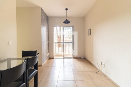 Sala de apartamento para alugar com 2 quartos, 47m² em Vila Liviero, São Paulo