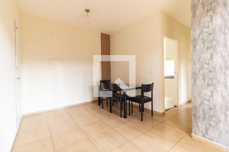 Sala de apartamento para alugar com 2 quartos, 47m² em Vila Liviero, São Paulo