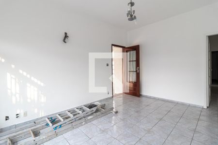 Sala de Estar de casa à venda com 3 quartos, 260m² em Vila Romero, São Paulo