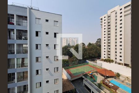 Vista Sala de apartamento à venda com 3 quartos, 74m² em Vila Romero, São Paulo