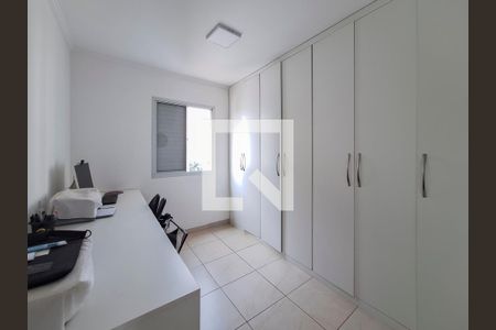 Quarto 1 de apartamento à venda com 3 quartos, 74m² em Vila Romero, São Paulo