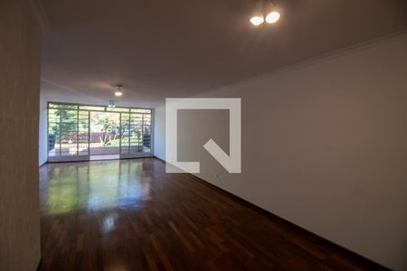 Sala de casa para alugar com 3 quartos, 210m² em Brooklin, São Paulo