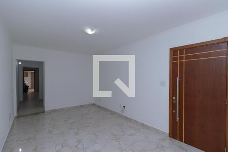 Sala de casa para alugar com 4 quartos, 400m² em Vila Mazzei, São Paulo