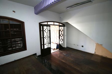 Sala de casa para alugar com 3 quartos, 100m² em Penha Circular, Rio de Janeiro