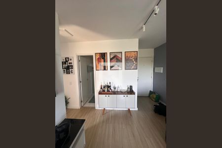 Sala  de apartamento para alugar com 2 quartos, 52m² em Conjunto Habitacional Brás Cubas, Mogi das Cruzes