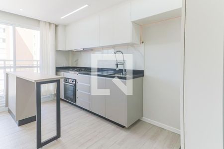 Sala / Cozinha de apartamento à venda com 2 quartos, 39m² em Vila Butantã, São Paulo