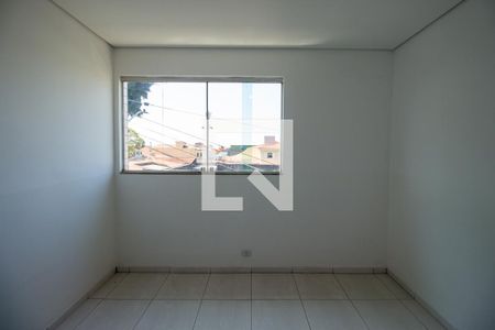 Quarto 1 de apartamento para alugar com 2 quartos, 75m² em Itaim Paulista, São Paulo