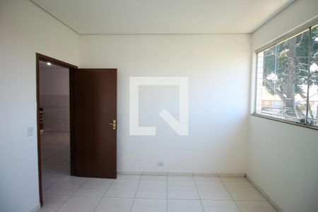 Quarto 1 de apartamento para alugar com 2 quartos, 75m² em Itaim Paulista, São Paulo