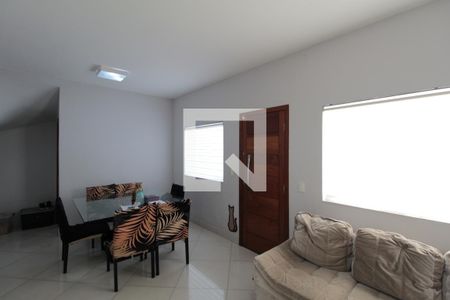 Sala de casa de condomínio à venda com 3 quartos, 116m² em Santa Branca, Belo Horizonte