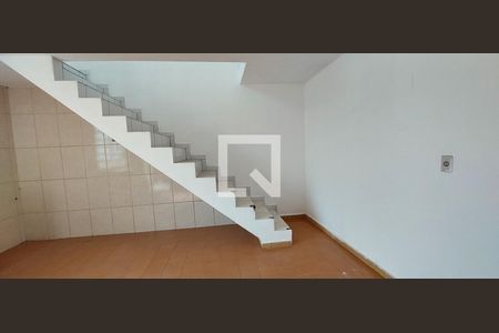 Sala de casa para alugar com 1 quarto, 44m² em Vila Apiai, Santo André