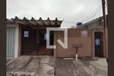 Casa à venda com 210m², 4 quartos e 2 vagas Casa à venda com 210m², 4 quartos e 2 vagasFachada