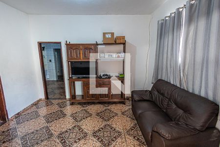 Sala de casa à venda com 6 quartos, 360m² em Guarani, Belo Horizonte