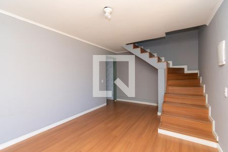 Sala de casa para alugar com 3 quartos, 130m² em Jardim Vila Formosa, São Paulo