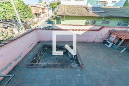 Casa à venda com 5 quartos, 384m² em Barreiro, Belo Horizonte