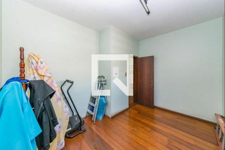 Casa à venda com 5 quartos, 384m² em Barreiro, Belo Horizonte