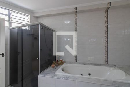 Banheiro de casa à venda com 3 quartos, 120m² em Gopouva, Guarulhos