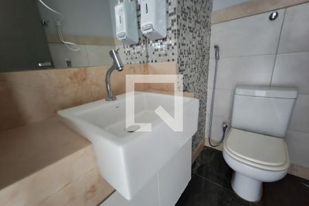 Banheiro de apartamento para alugar com 1 quarto, 30m² em Centro, Rio de Janeiro